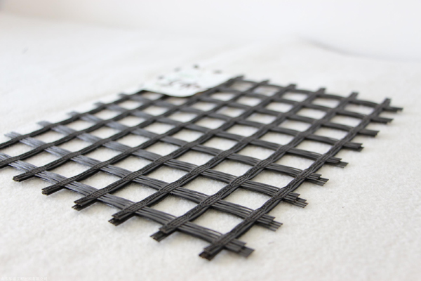 ?；せ肪?，利用哪些材料可有效防止水土流失  第2张