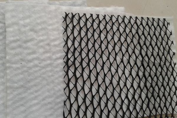 三维复合排水网的特点及构造解析  第3张