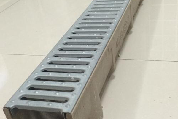 为什么排水沟渠道会堵塞？  第2张