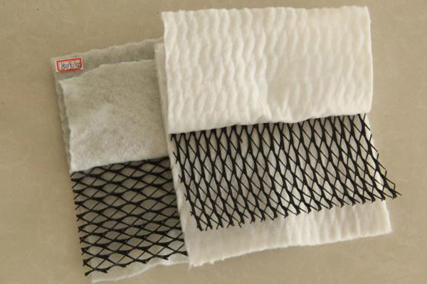 复合排水网可以和土工膜搭配使用吗