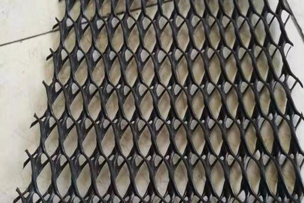 不同厚度的三维复合排水网对工程的影响有哪些呢？  第1张